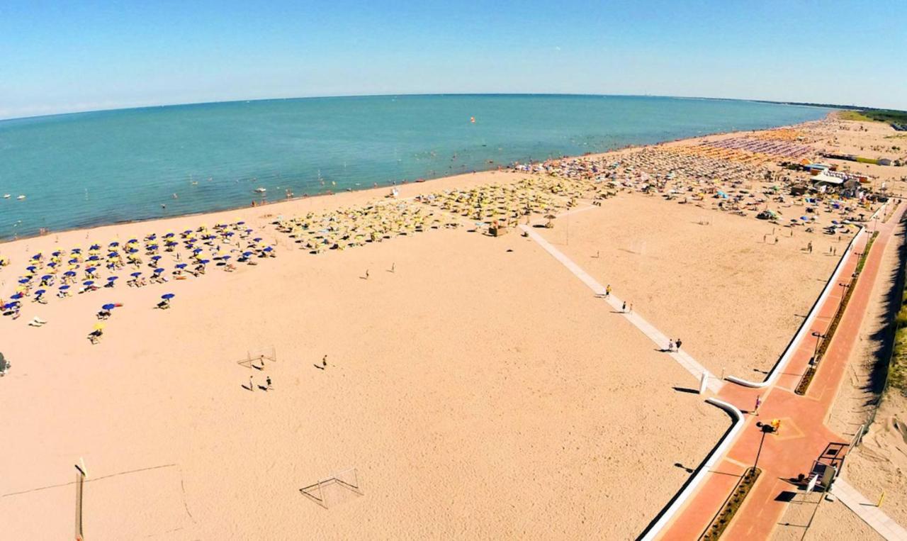 Peaceful Flat With Direct Beach Access Beahost Rosolina Mare Extérieur photo